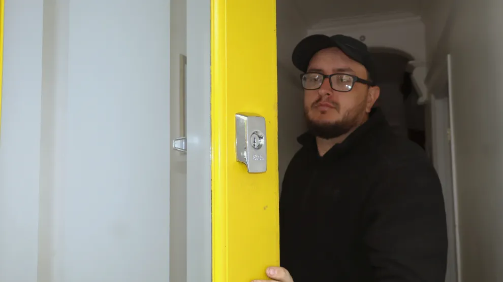 Emergency Door Opening - Locked Out